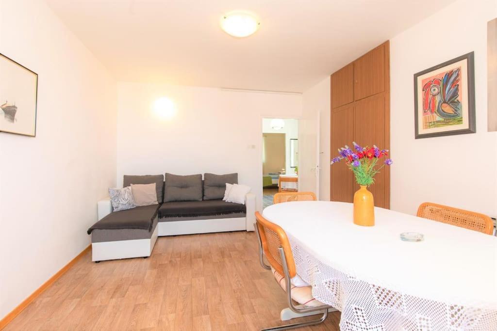 Buena Vista Malinska #1 Apartamento Exterior foto